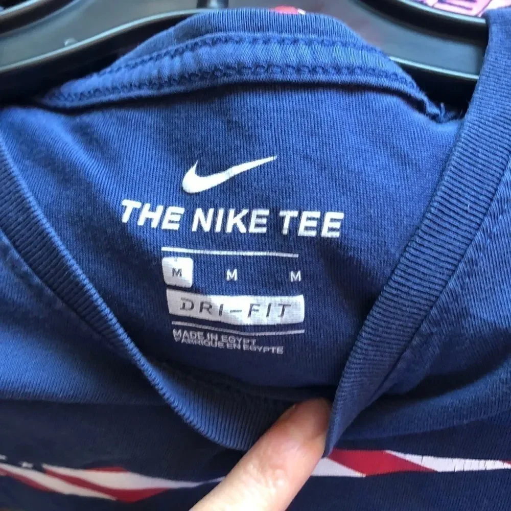 Nike America kids medium tee shirt
